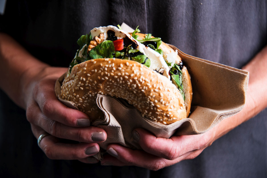 Cum prepari bagels de casă. În doar 30 de minute, vei obține cei mai pufoși covrigi 1 wp header logo 2081