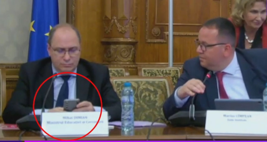 Elevă de clasa a V-a, discurs în lacrimi despre presiunea din școală, în timp ce ministrul Educației stătea pe telefon 1 wp header logo 2132
