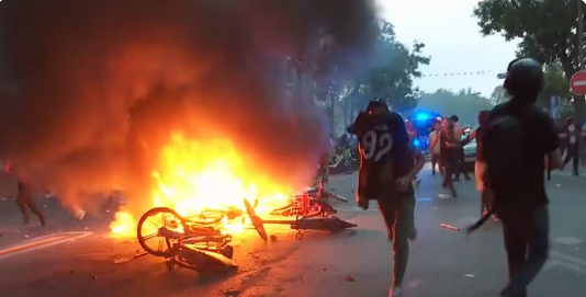 Sute de arestări în Franța, după victoria echipei Paris Saint-Germain în finala Ligii Campionilor. Violențele fuseseră anticipate 1 wp header logo 2451