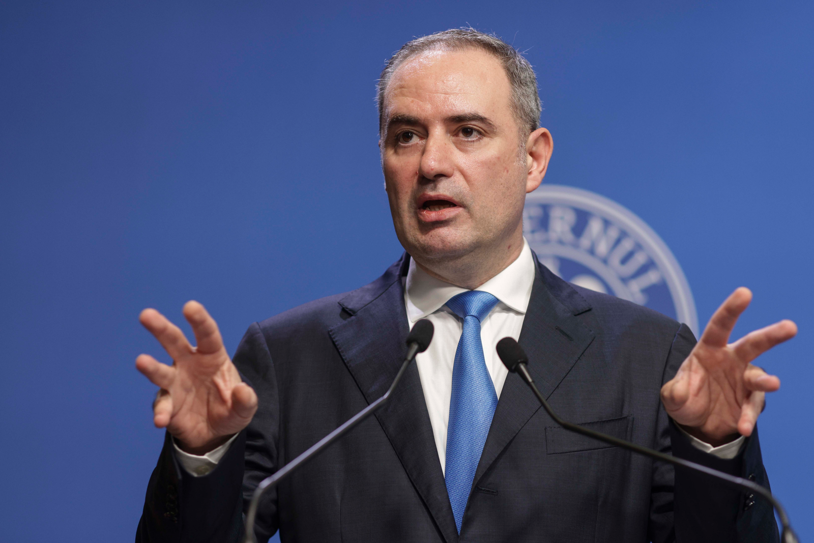 Alexandru Nazare, după prăbușirea leului: „Turbulenţele politice pot afecta două ţinte importante ale României” 1 wp header logo 323