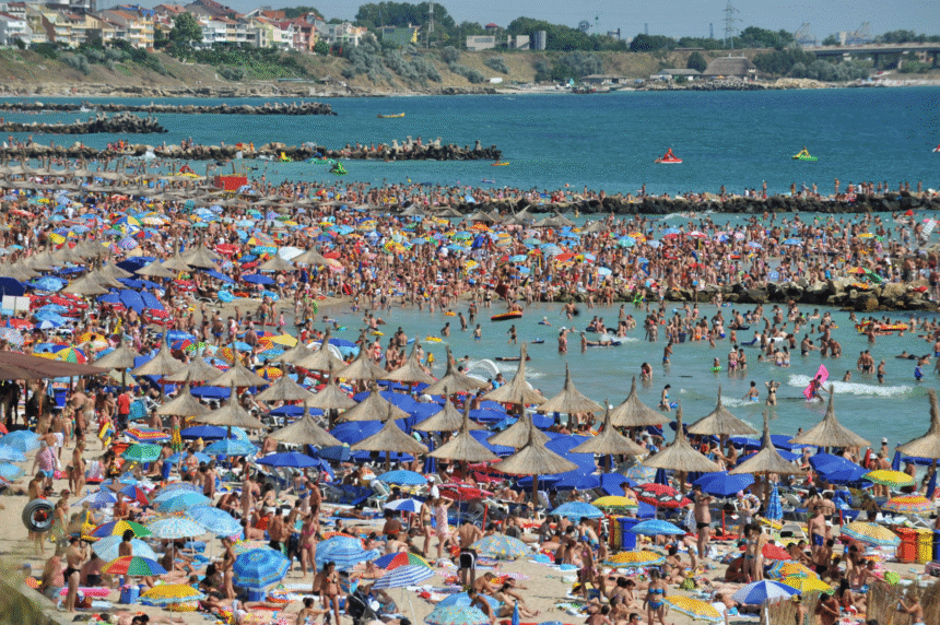 A început „Litoralul pentru toți”: în ce perioadă sunt valabilele tarifele sociale și de la cât pornesc. Lista stațiunilor participante 1 wp header logo 890