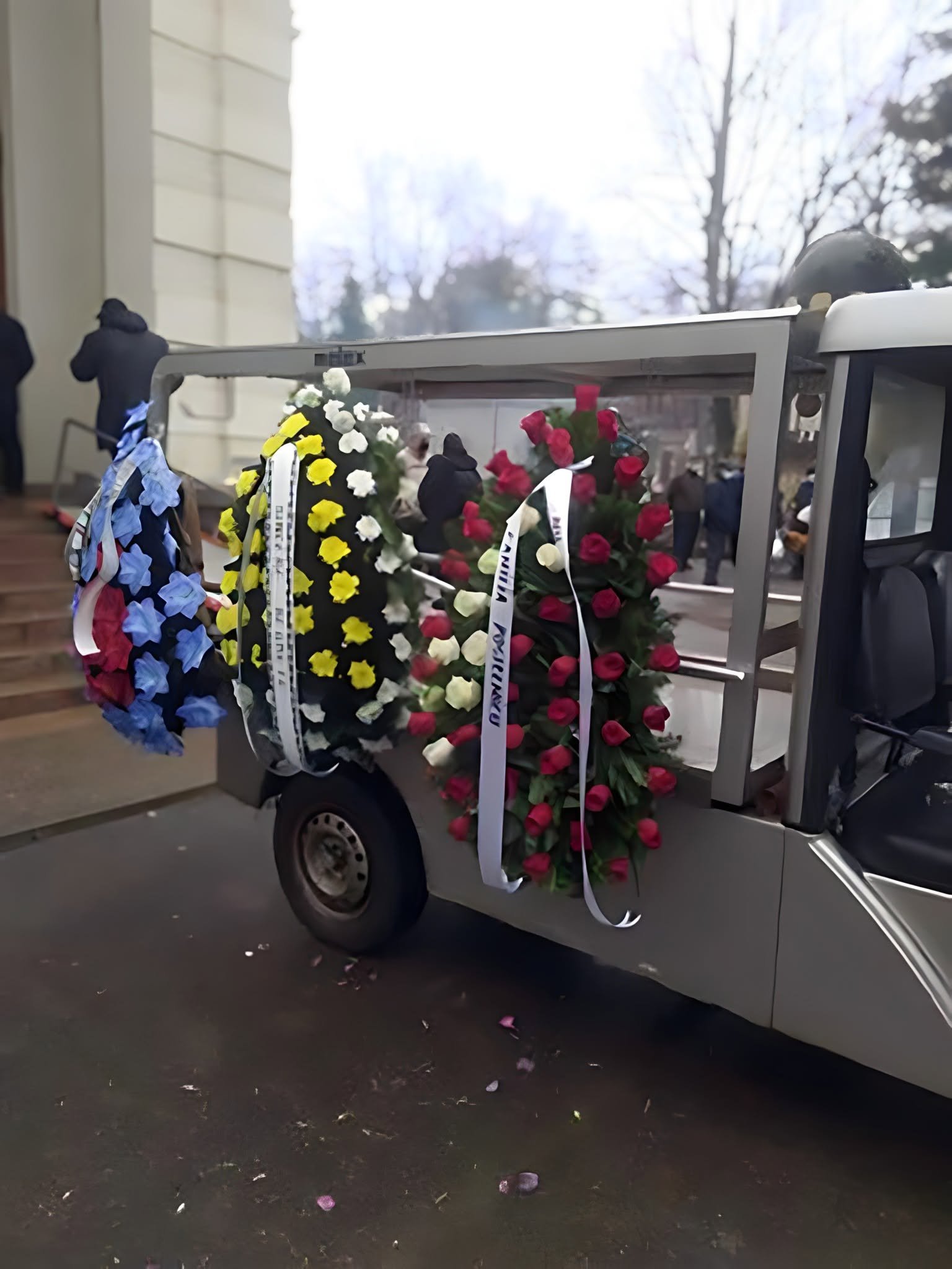 Cantareata iubita de toata Romania, doar patru coroane de flori la inmormantare. S-a stins din viata, dar putini au stiut 1 692091108 122174729348869536 7174598831800260603 n