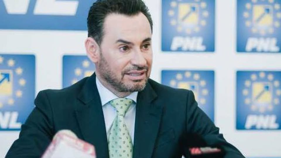 Liberalii fac scut în jurul lui Ilie Bolojan, după anunțul PSD și AUR privind moțiunea de cenzură: „Premierul este omul politic cu cea mai m 1 703948191 122177004260869536 903250309043758104 n