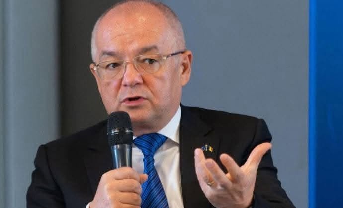 Emil Boc, declaratia momentului despre Guvernul Bolojan 1 716051835 122178800846869536 4340854571680278330 n