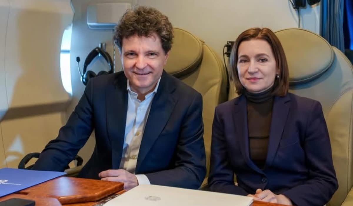 Nicuşor Dan şi Maia Sandu au zburat împreună spre 1 717960074 122178976886869536 909856796580737926 n