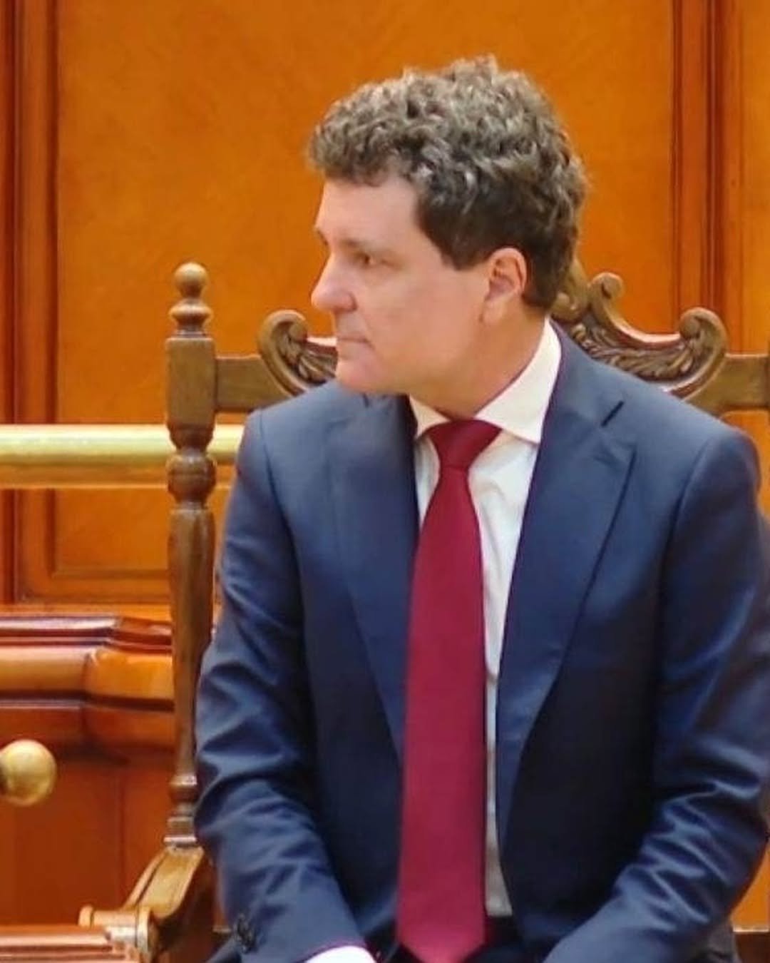 Astă e planul de rezervă? Cu cine l-ar putea înlocui Nicușor Dan pe Bolojan 1 720605238 122179705970869536 253262838666985025 n