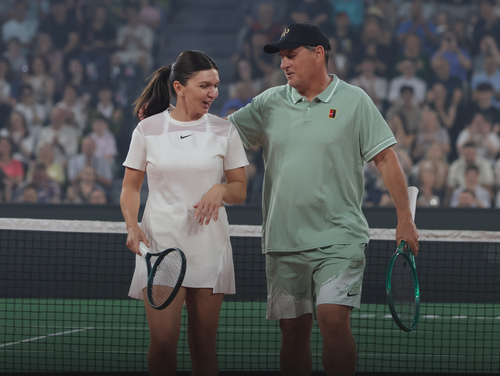 La 52 de ani, Andrei Pavel arată ce înseamnă tenisul pur. Constănțeanul și-a etalat din nou backend-ul formidabil la retragerea Simonei Halep (Pro TV și VOYO) 1 wp header logo 1117
