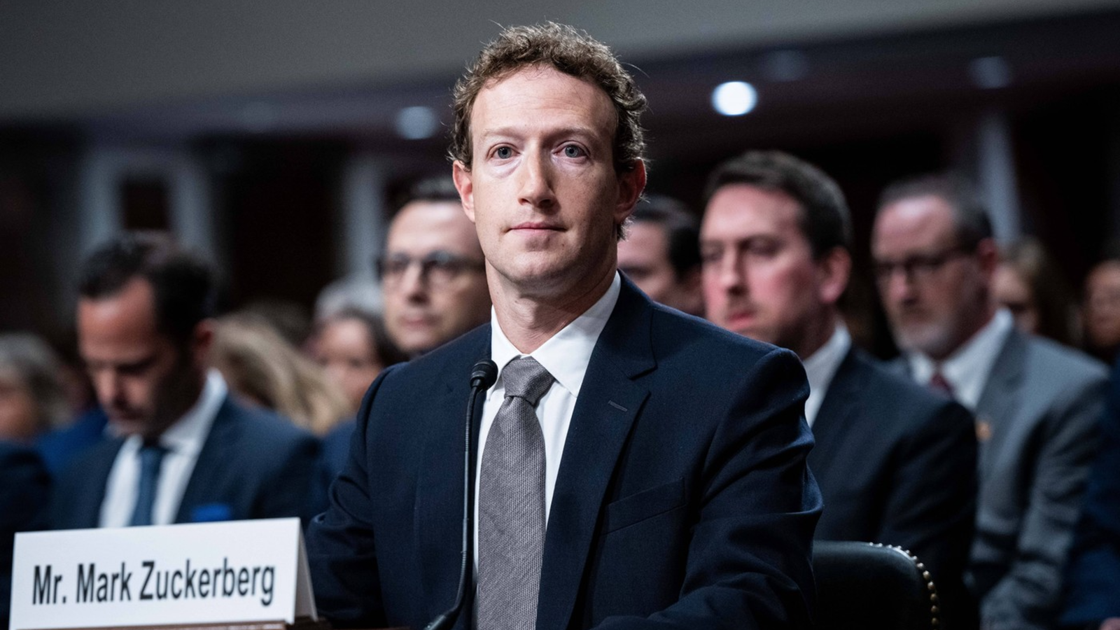 „Am făcut greșeli”. Mark Zuckerberg anunță probleme majore în reorganizarea Meta pentru inteligența artificială 1 wp header logo 1174