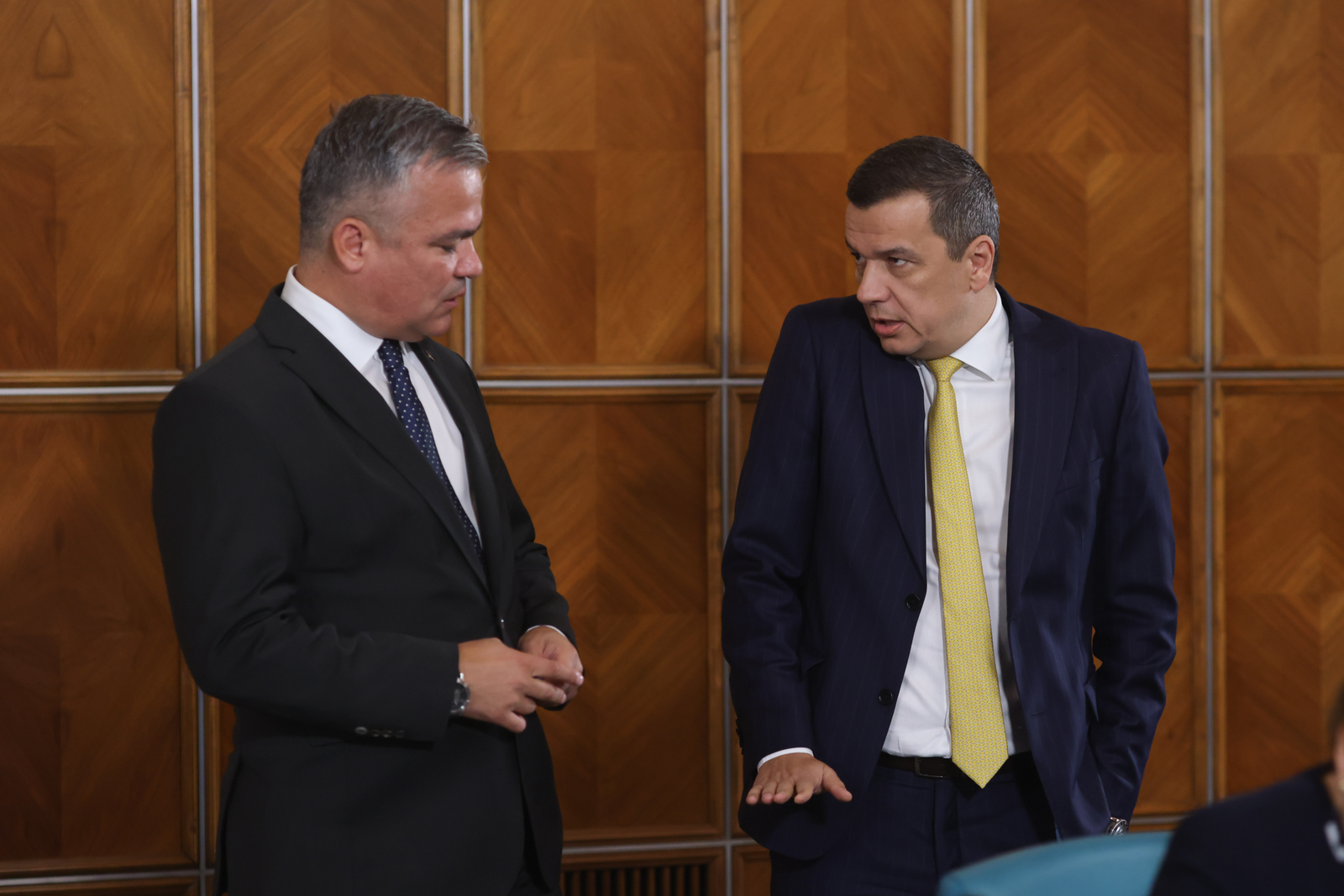 Răsturnare de situație: 6 parlamentari PSD nu vor să voteze Guvernul Veștea. Liderul PNL, discuții prelungite cu Grindeanu la Vila Lac 1 wp header logo 1409