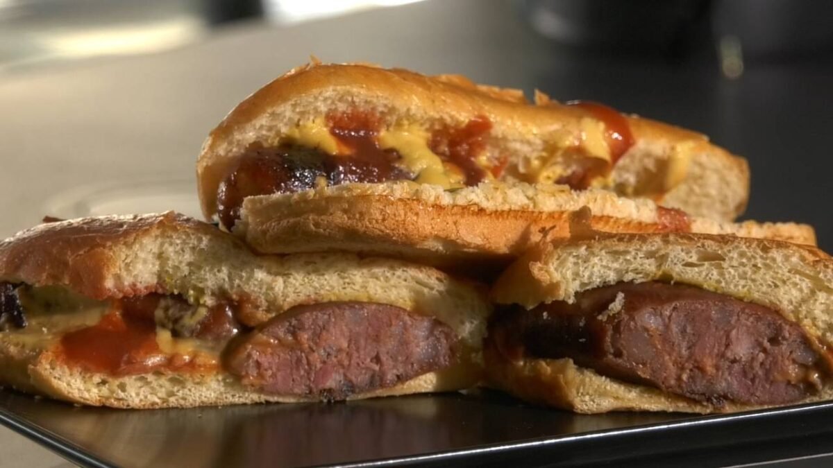 Hot-dog cu Cârnați Durdulii de la Matache Măcelaru’ 1 wp header logo 144
