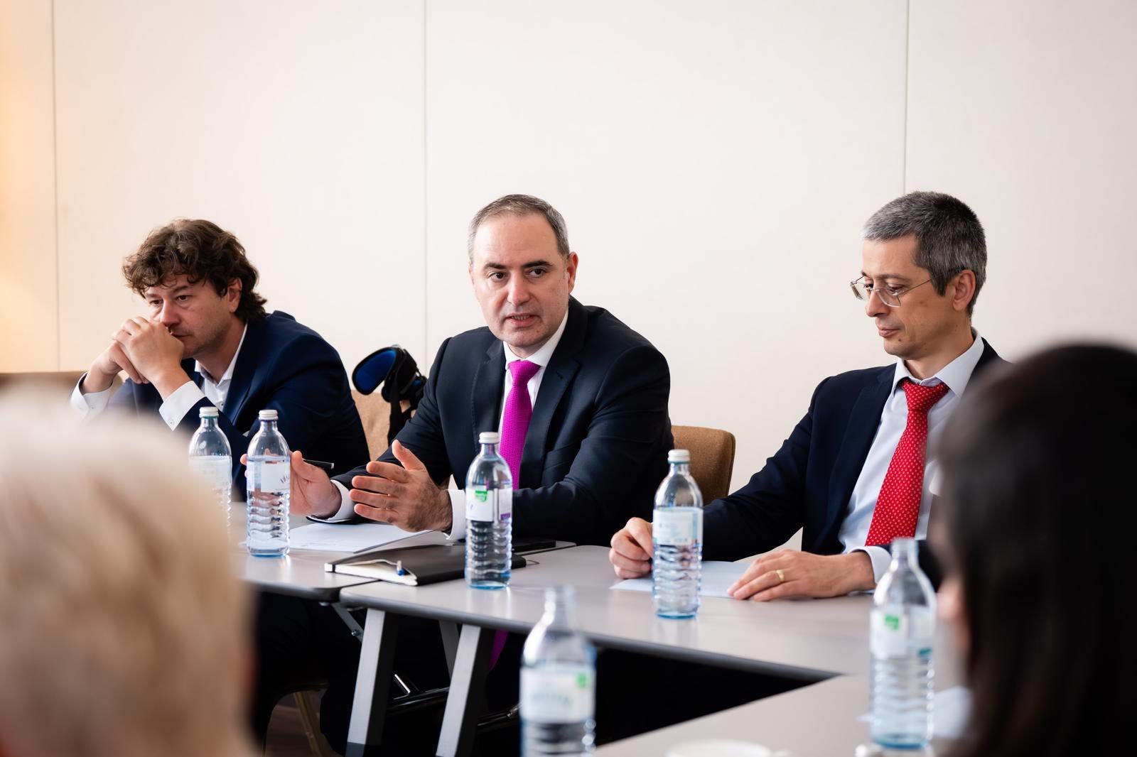 Nazare: Dacă România îşi menţine traiectoria fiscal-bugetară, poate aspira la îmbunătăţirea ratingului de ţară în 2027 1 wp header logo 148