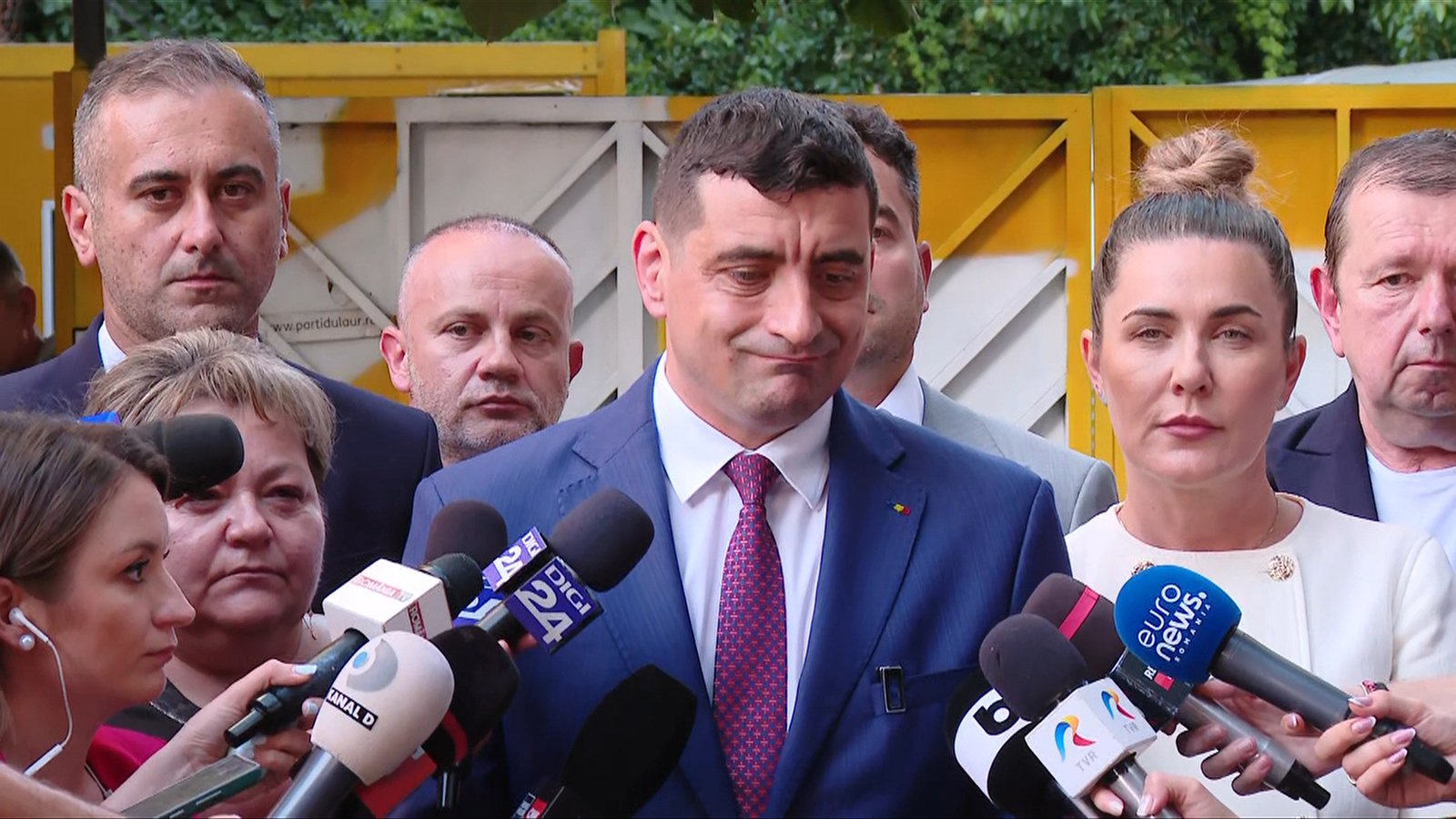 AUR condiționează votul pentru Guvernul Veștea. George Simion îi cere lui Nicușor Dan „clarificări” până la ora 21:30 1 wp header logo 1813