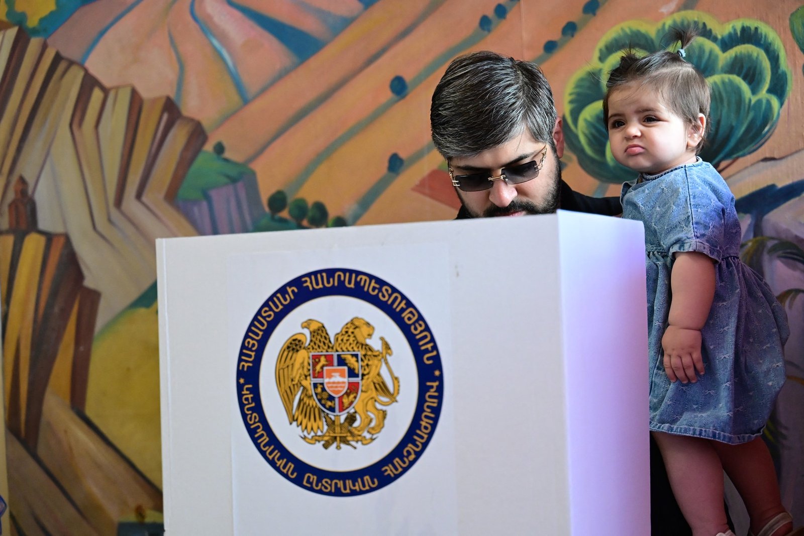 Alegeri în Armenia: un scrutin test pentru Erevan, care se orientează spre Occident, spre nemulțumirea Moscovei 1 wp header logo 528