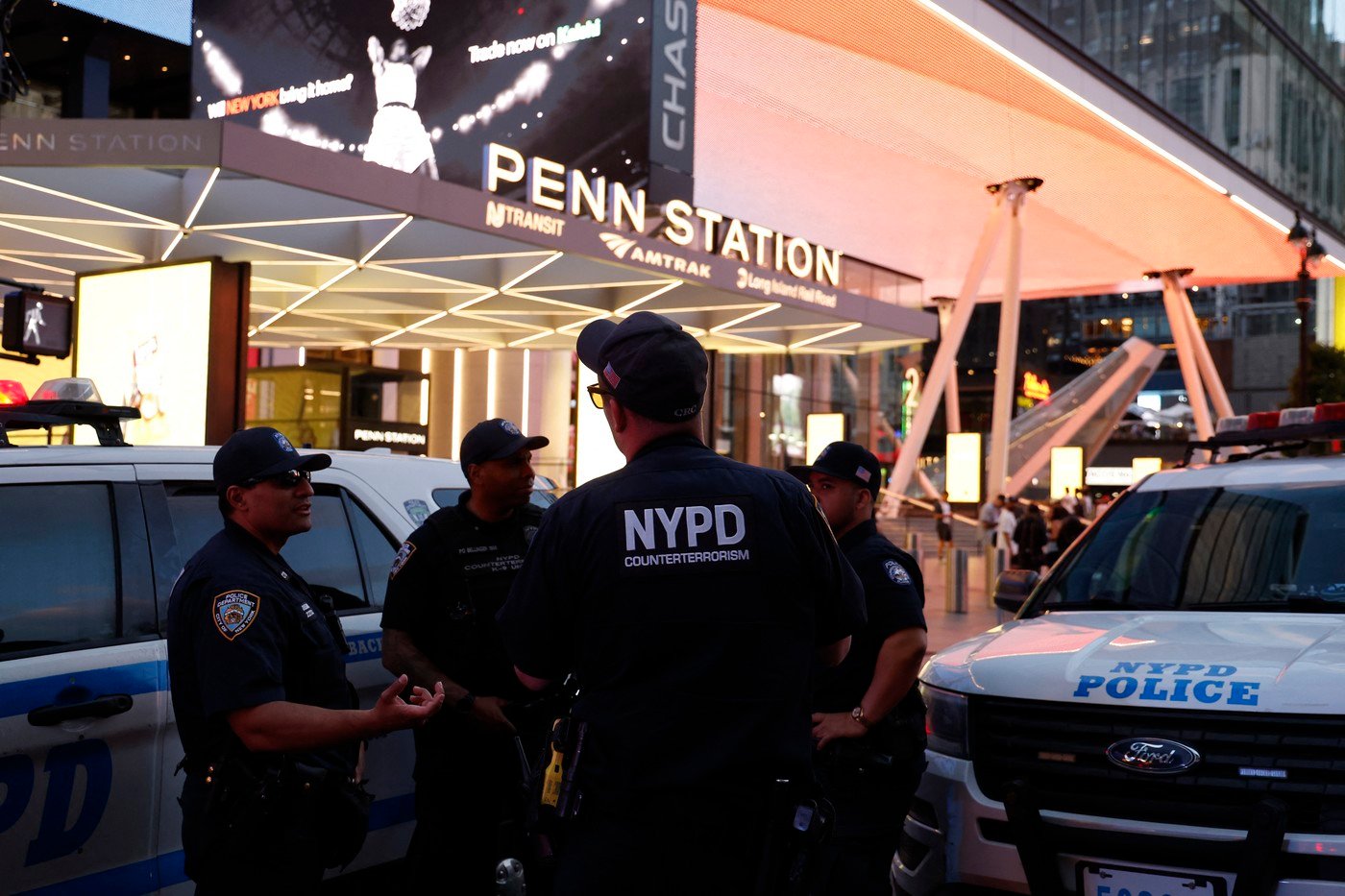 Cinci persoane au fost înjunghiate într-o gară din New York 1 wp header logo 600