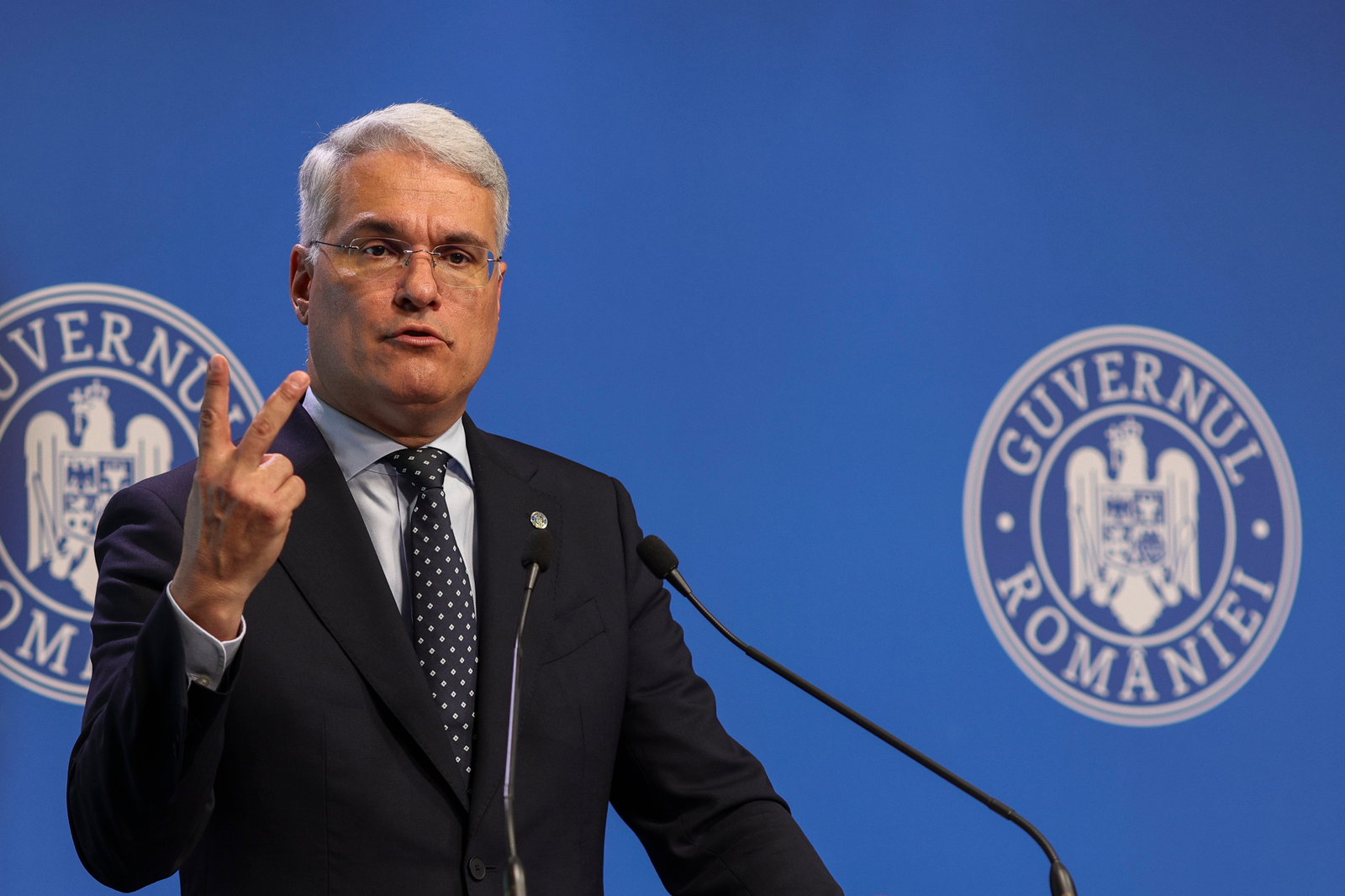 Dragoș Pîslaru, după discuțiile cu sindicatele: Noua lege a salarizării nu este „bătută în cuie”. „Vom face corecțiile necesare” 1 wp header logo 800
