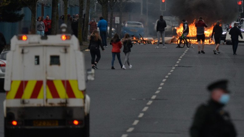 MAE: 20 de români din Irlanda de Nord sunt afectați direct de violențele anti-imigranți. Casele a 3 familii au fost vandalizate 1 wp header logo 882