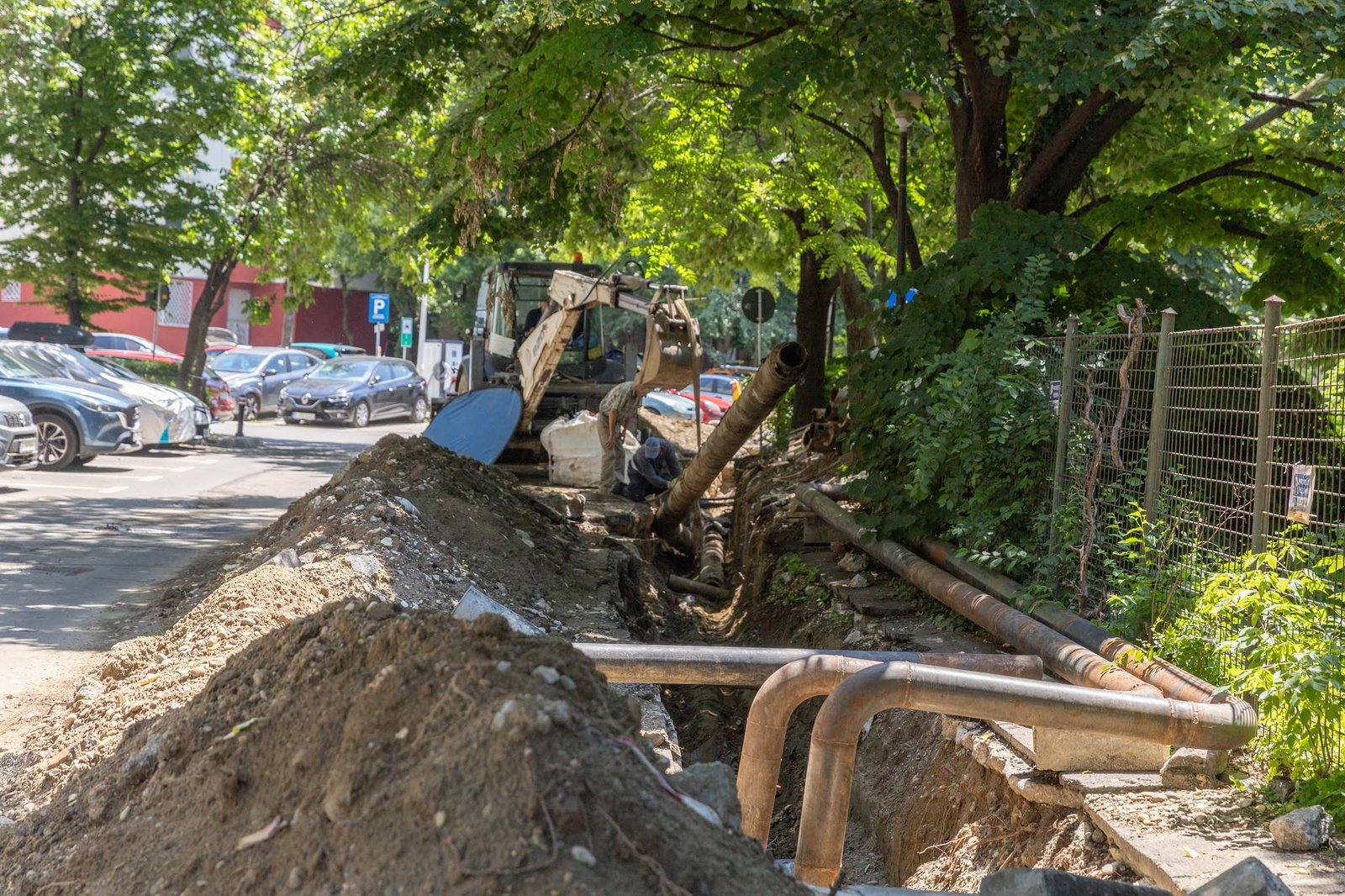Ciucu, vizită pe un șantier de înlocuire a țevilor de căldură, pe Calea Văcărești: lucrările sunt întârziate, riscăm să pierdem bani 1 wp header logo 888