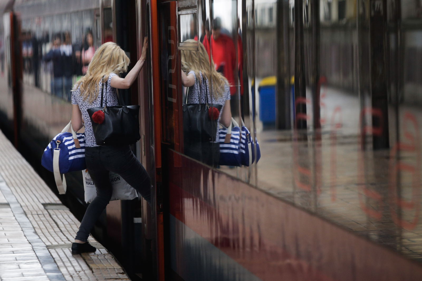 „Trenurile Soarelui” 2026 au intrat în circulație. Legături directe spre litoral din toate regiunile țării 1 wp header logo 944