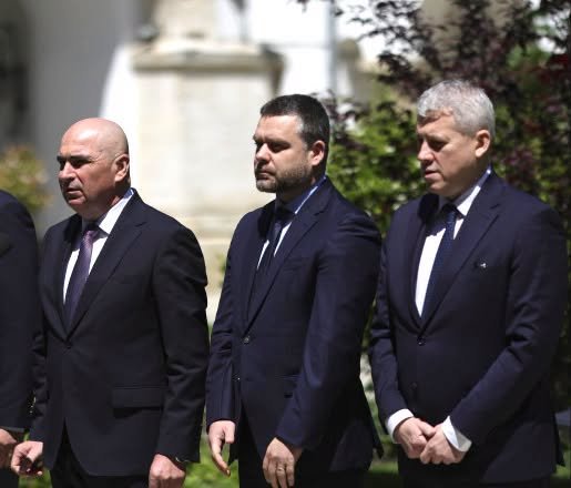 Răsturnare de situație în negocierile pentru guvernare. PNL și USR au luat o DECIZIE care i-a surprins pe foștii aliați 1 740836219 1369054211767544 6904029023285433300 n