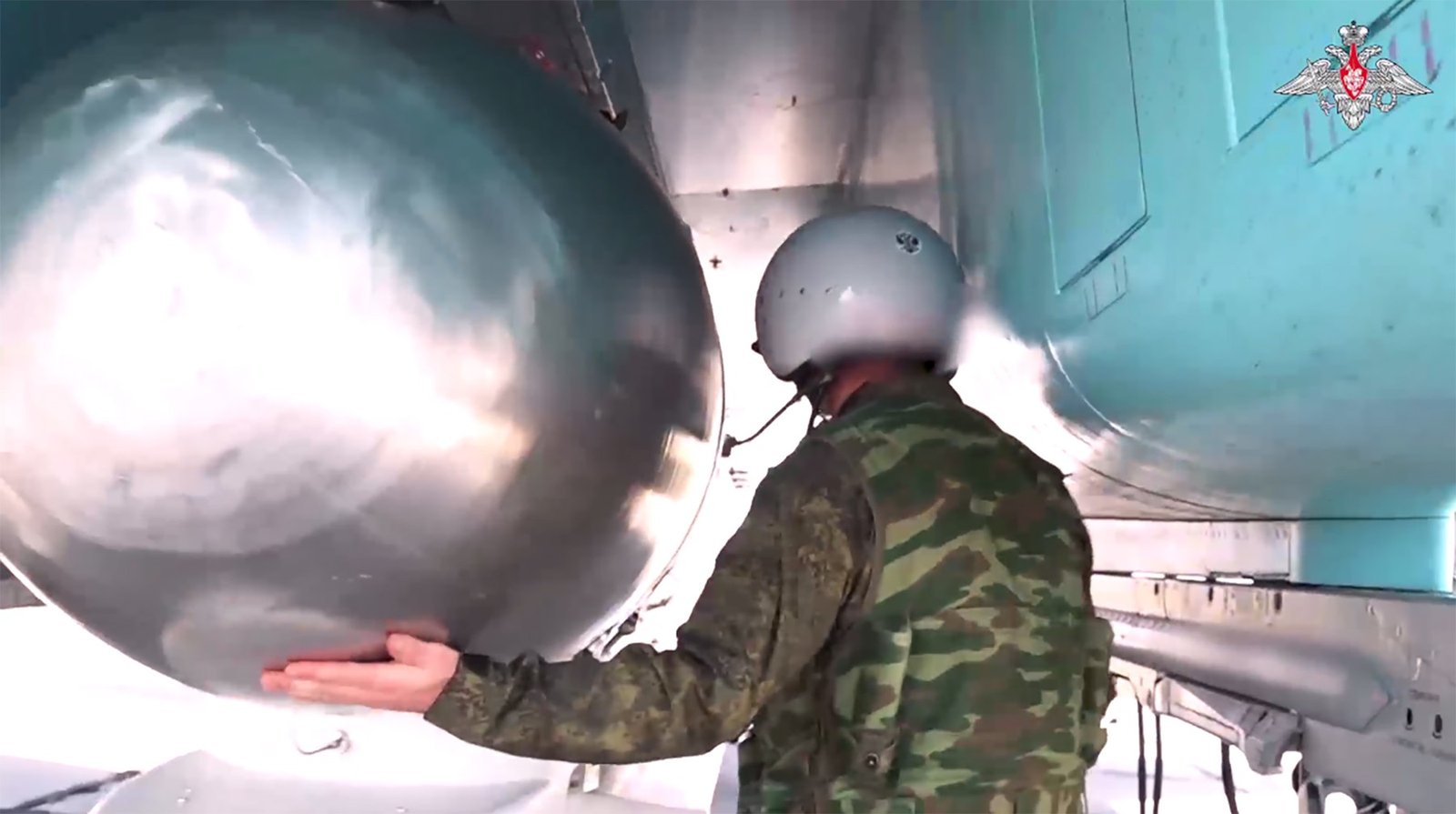 Momentul în care Rusia lansează o bombă glisantă FAB-3000 „devastatoare”, de trei tone, asupra unui orășel ucrainean 1 wp header logo 1120