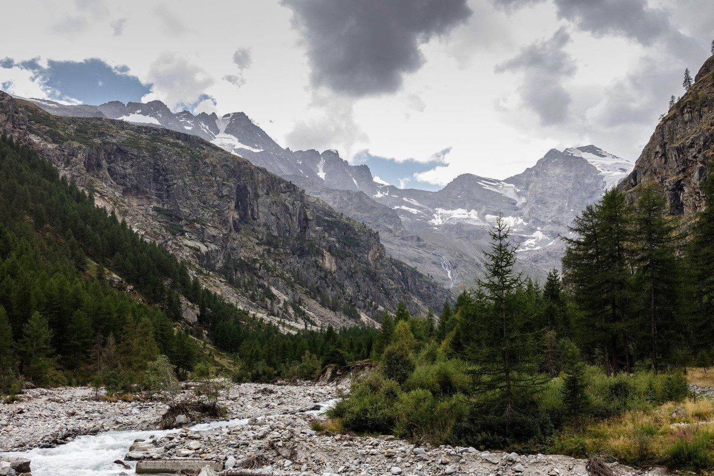 Cei doi alpiniști români care au murit în Alpii italieni erau într-o expediție pe care și-au făcut-o cadou de ziua lor 1 wp header logo 1130