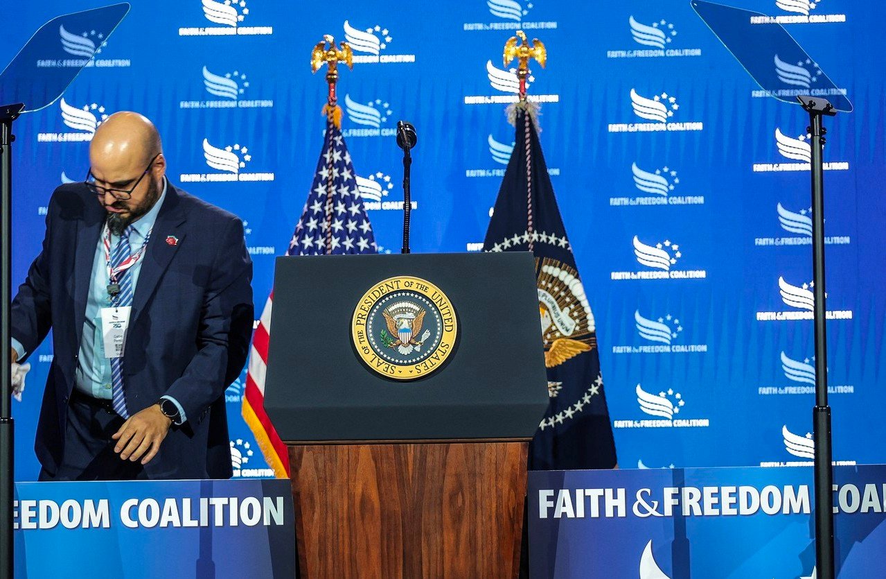 Operatorul teleprompterului de la Casa Albă, acuzat că a pariat pe discursurile lui Trump. Câți bani ar fi câștigat 1 wp header logo 1328
