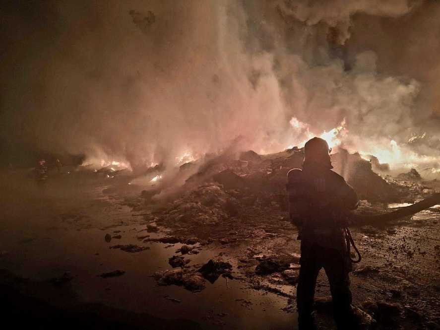 Incendiu în curtea unui depozit de mase plastice din Giurgiu: a fost transmis mesaj RO-ALERT şi a fost sesizată Garda de Mediu 1 wp header logo 1426