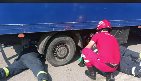 O femeie cu copilul în braţe, lovită de un camion în localitatea ieșeană Moșna 1 wp header logo 1455