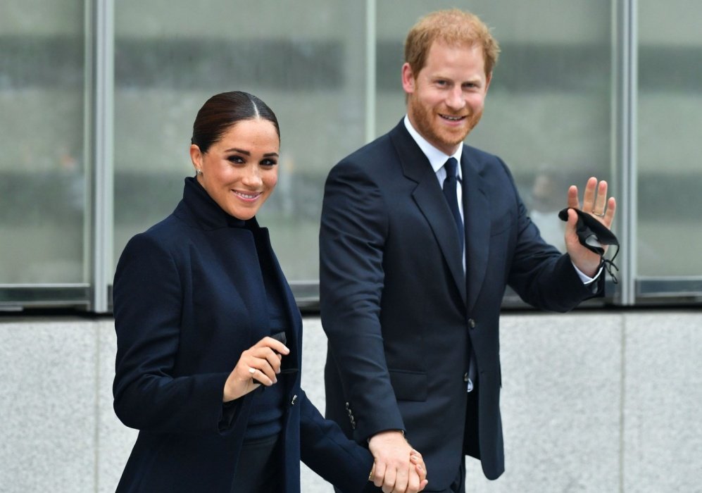 Harry și Meghan au vizitat în secret Marea Britanie, alături de Archie și Lilibet. Familia Sussex a evitat complet atenția presei 1 wp header logo 1699