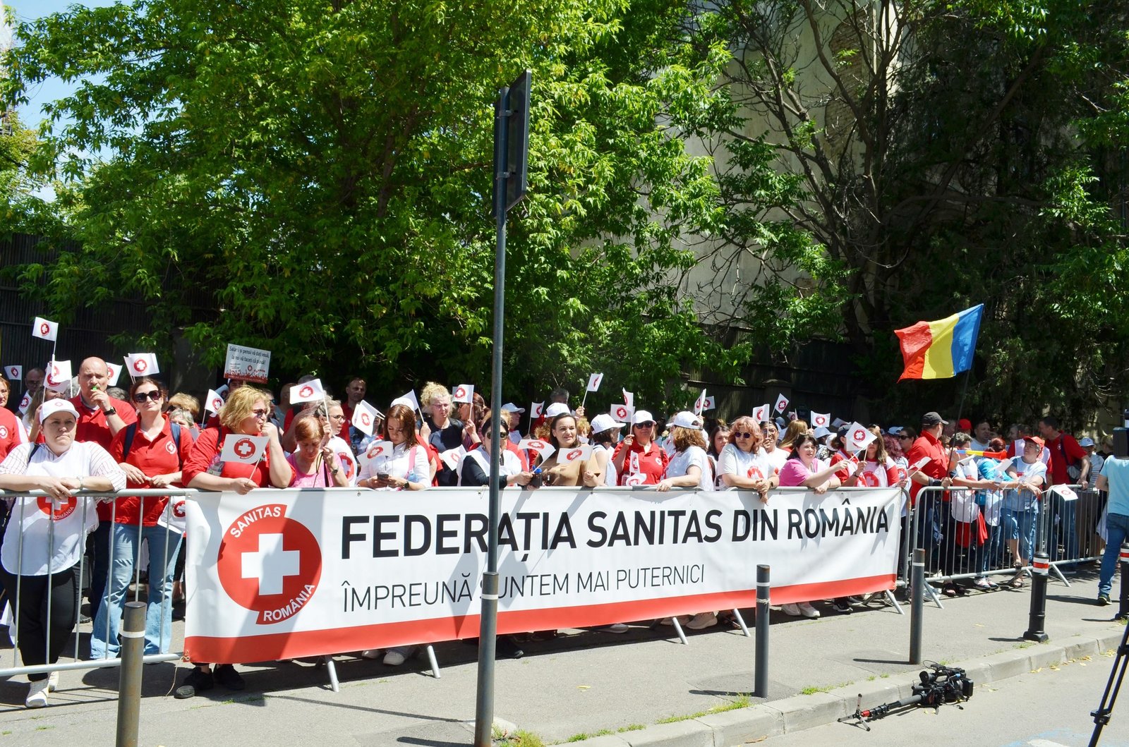 Federația SANITAS nu mai merge la discuțiile de la Ministerul Muncii. Hușanu: „Legea va fi contestată la CCR dacă ajunge în Parlament” 1 wp header logo 1757