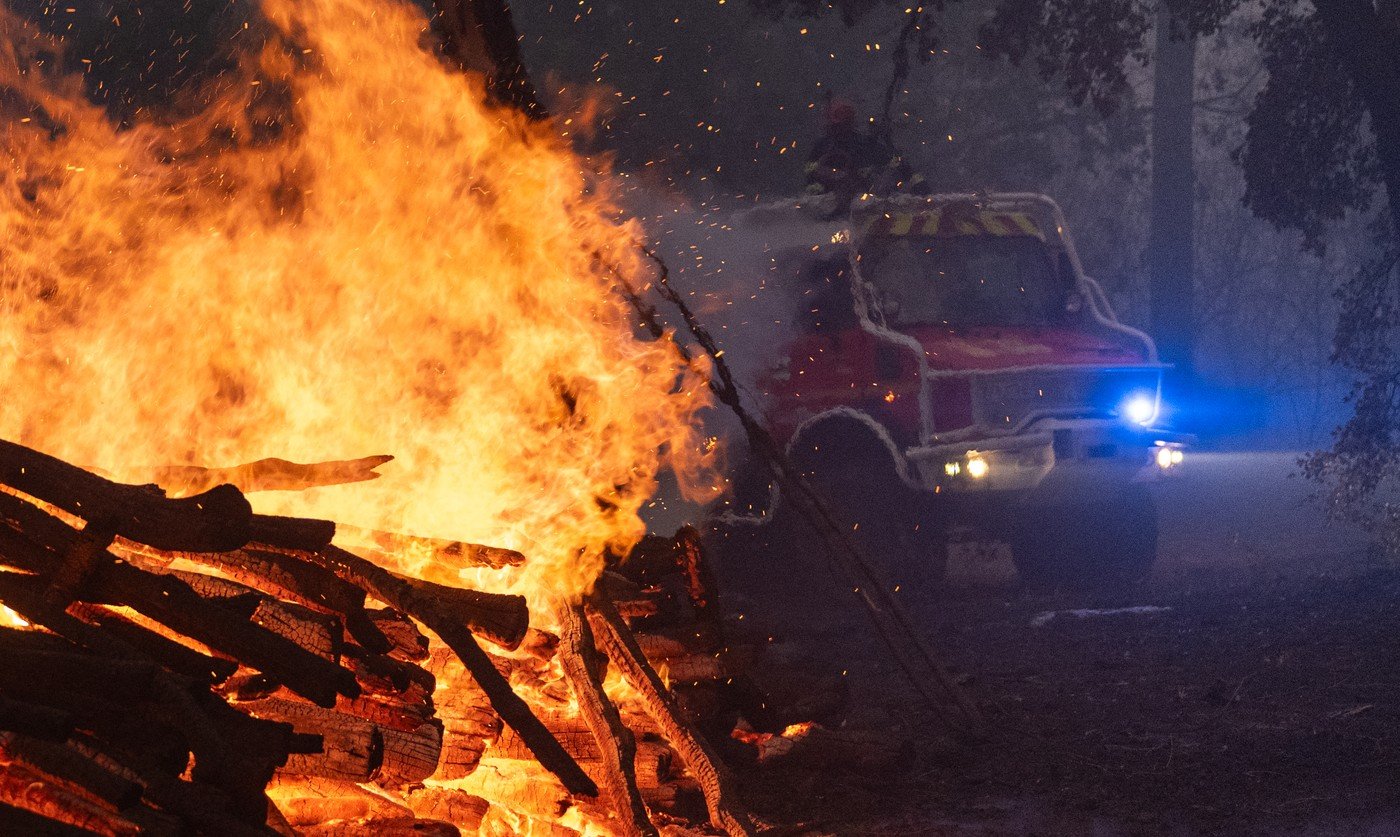 Evacuări în toiul nopții și fugă printre flăcări. Turiștii descriu infernul incendiilor din Franța: „Din cer cădea cenușă ca zăpada” 1 wp header logo 2024