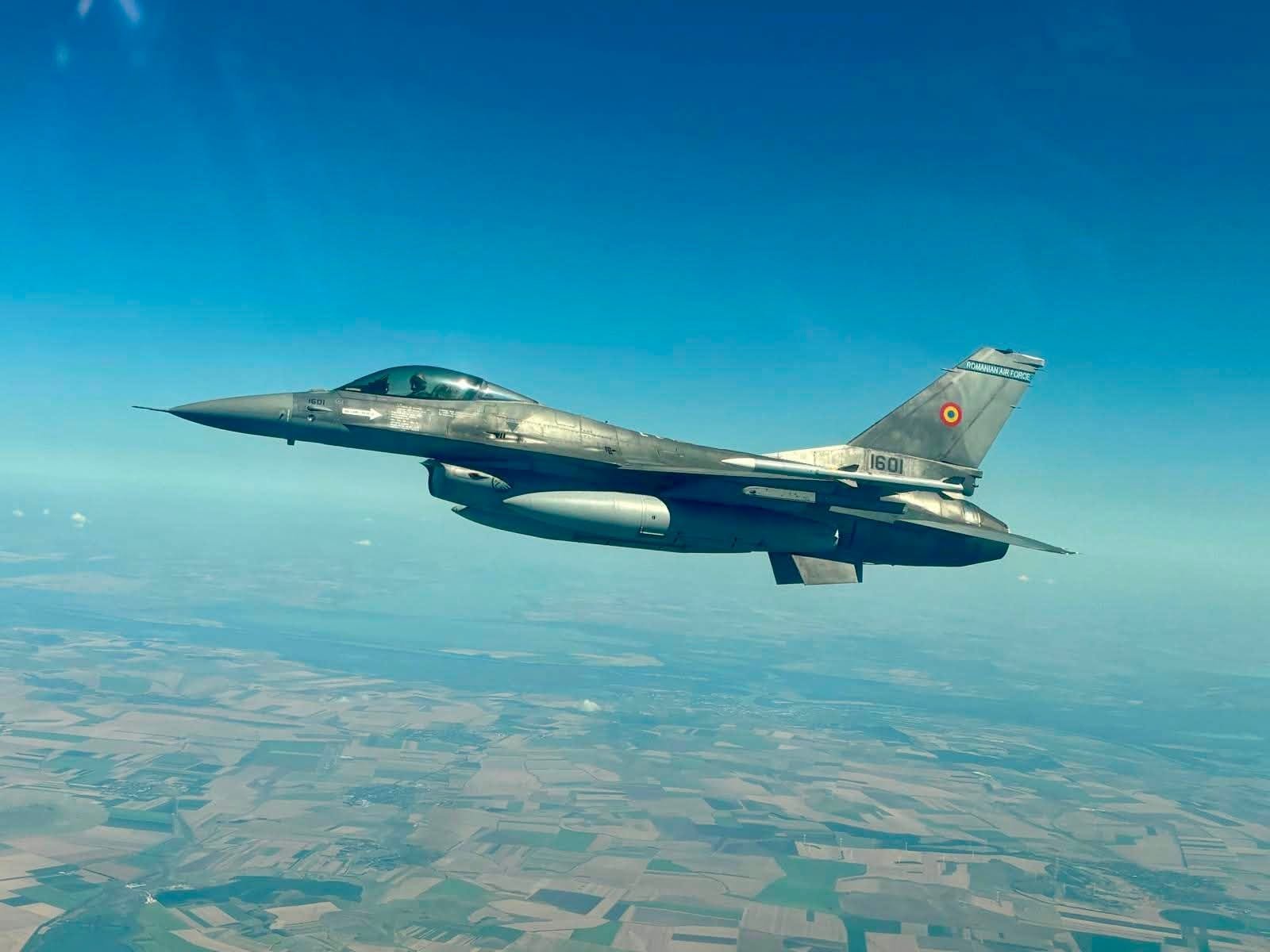 Imagini surprinse în timpul misiunii pentru neutralizarea celei de-a treia drone. Garda de Coastă caută fragmentele aeronavei 1 wp header logo 2130