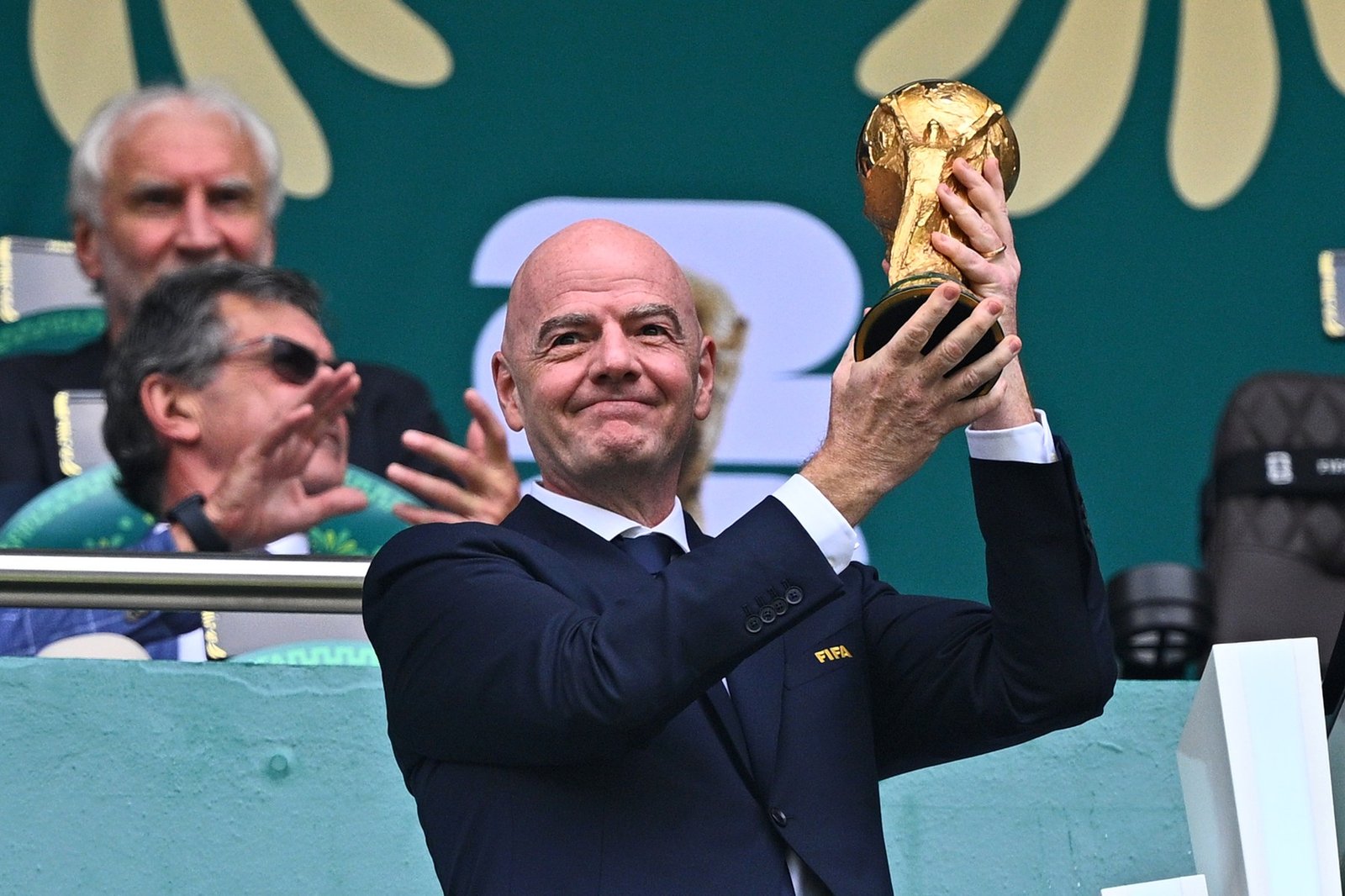 Cum funcționează de fapt controversatul plan al lui Infantino și FIFA de „vânzare a Cupei Mondiale”. Rolul familiei Trump 1 wp header logo 2361