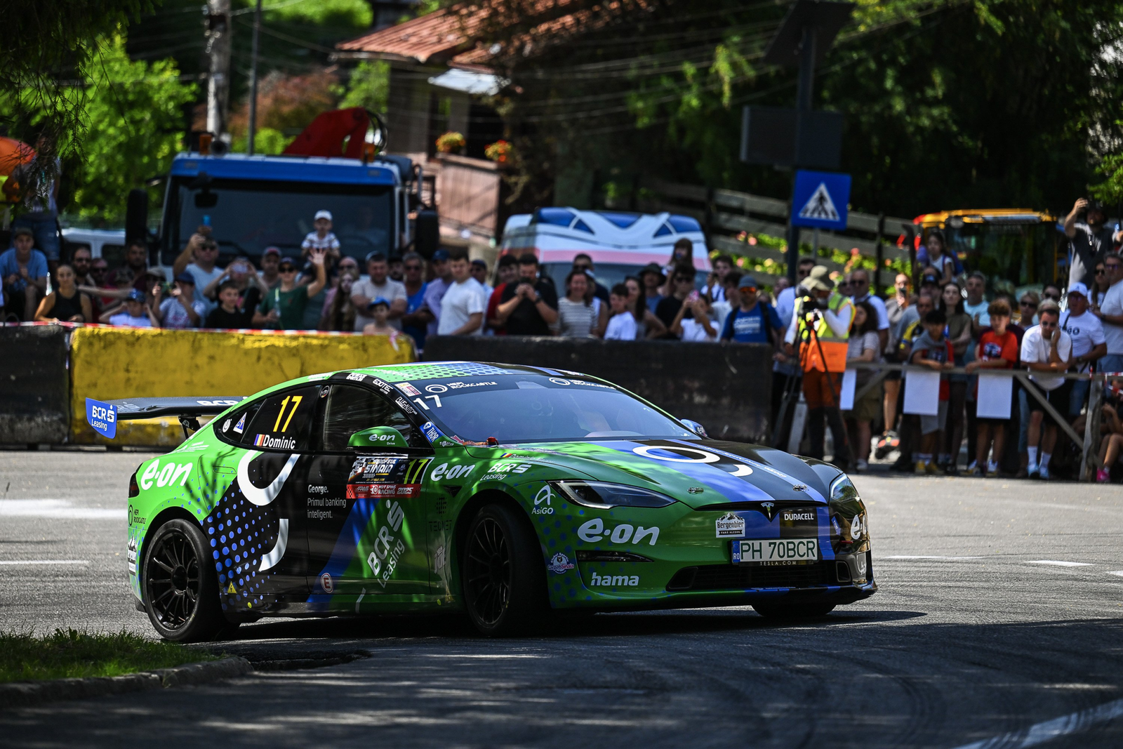 De la un Logan împrumutat la Tesla de 1.000 CP. Povestea lui Dominic Marcu la Trofeul Sinaia 1 wp header logo 2491