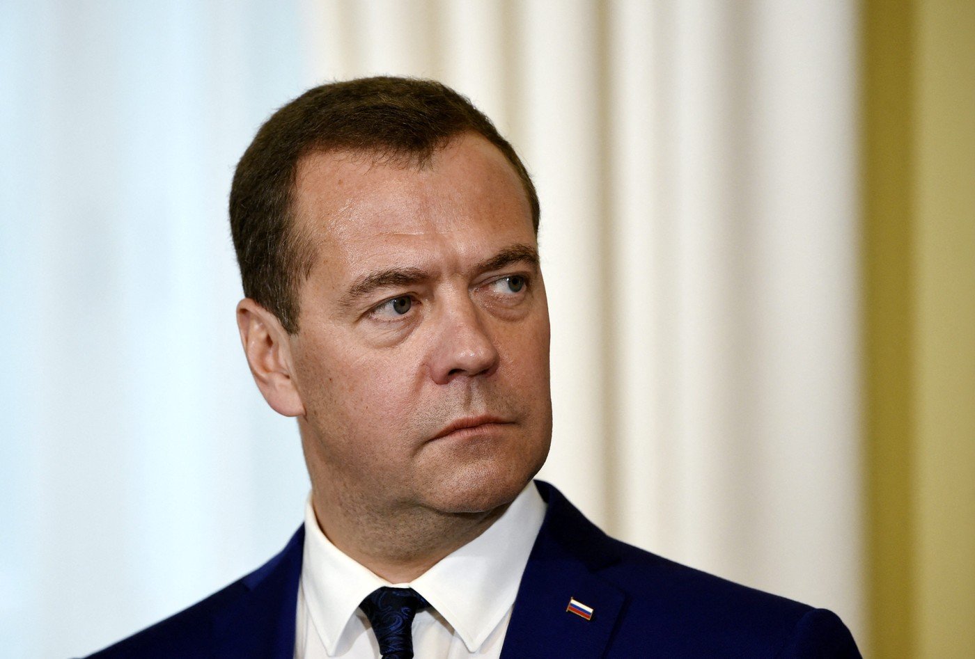 Dmitri Medvedev consideră „ilegale” sancțiunile impuse Rusiei: „Nu sunt prevăzute nici în Carta ONU, nici în tratate internaţionale” 1 wp header logo 357