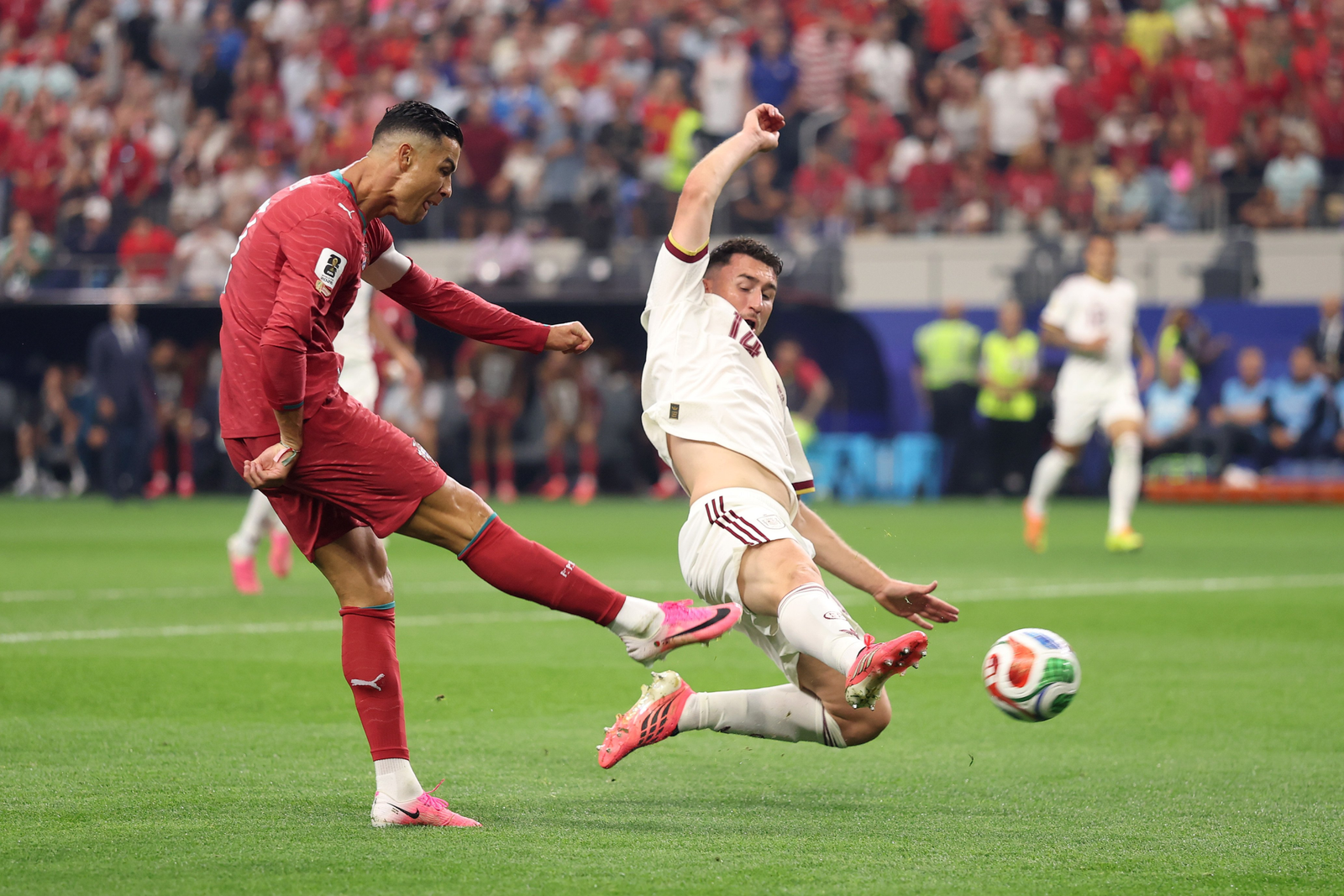 ACUM: Portugalia - Spania 0-0. Echilibrul se menține în a doua parte a jocului 1 wp header logo 504
