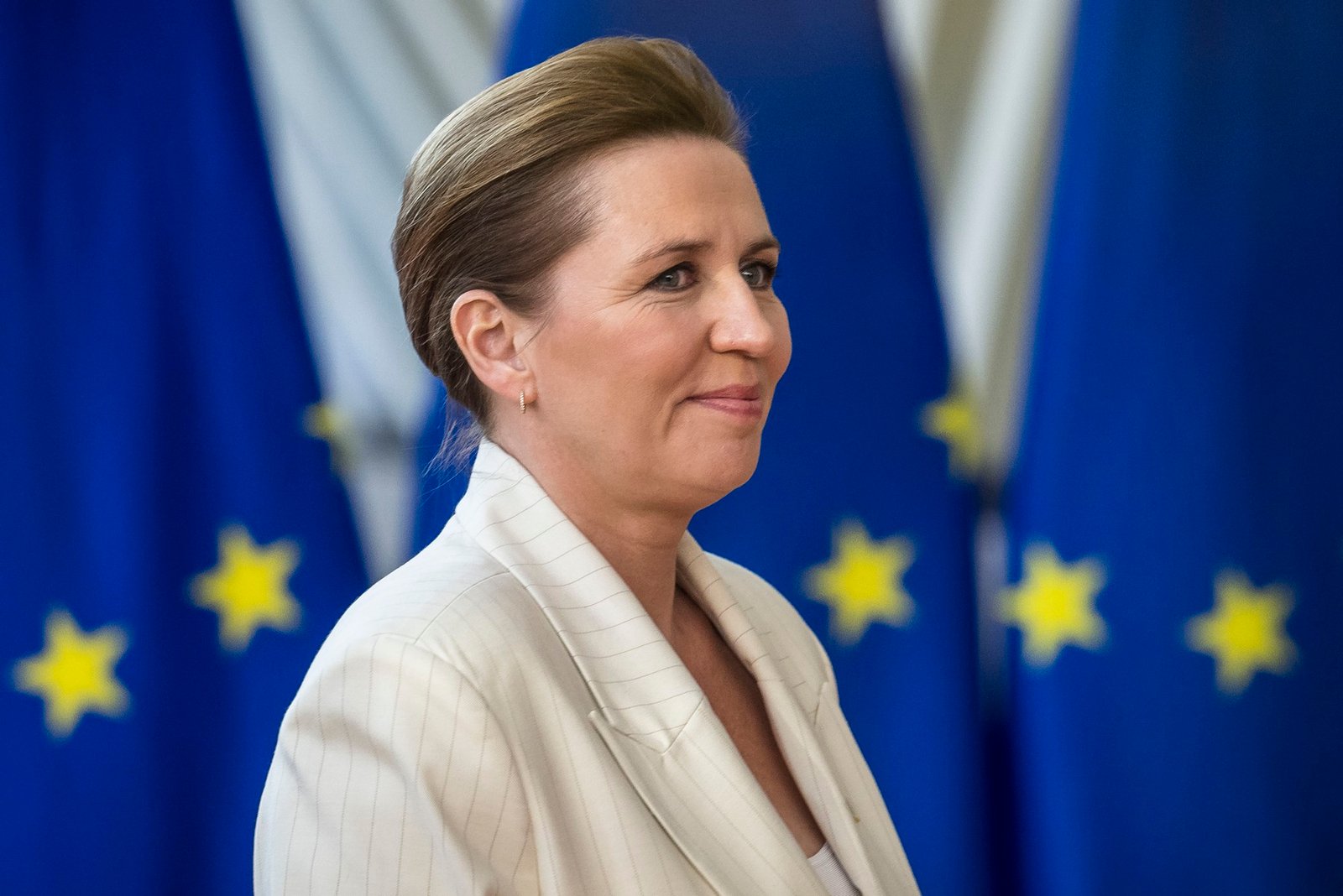 Premierul danez Mette Frederiksen îi răspunde lui Trump la summitul NATO: „Groenlanda nu este de vânzare”. Ce le cere aliaților 1 wp header logo 590