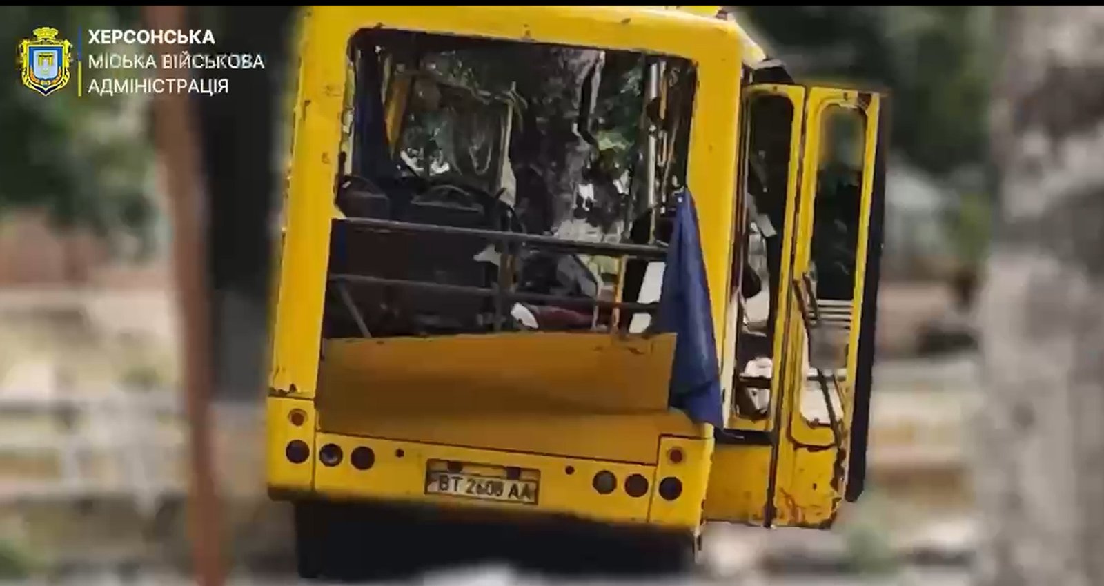 O dronă rusă a lovit un microbuz de pasageri în centrul orașului Herson, rănind opt persoane. Imagini cu impact emoțional 1 wp header logo 742