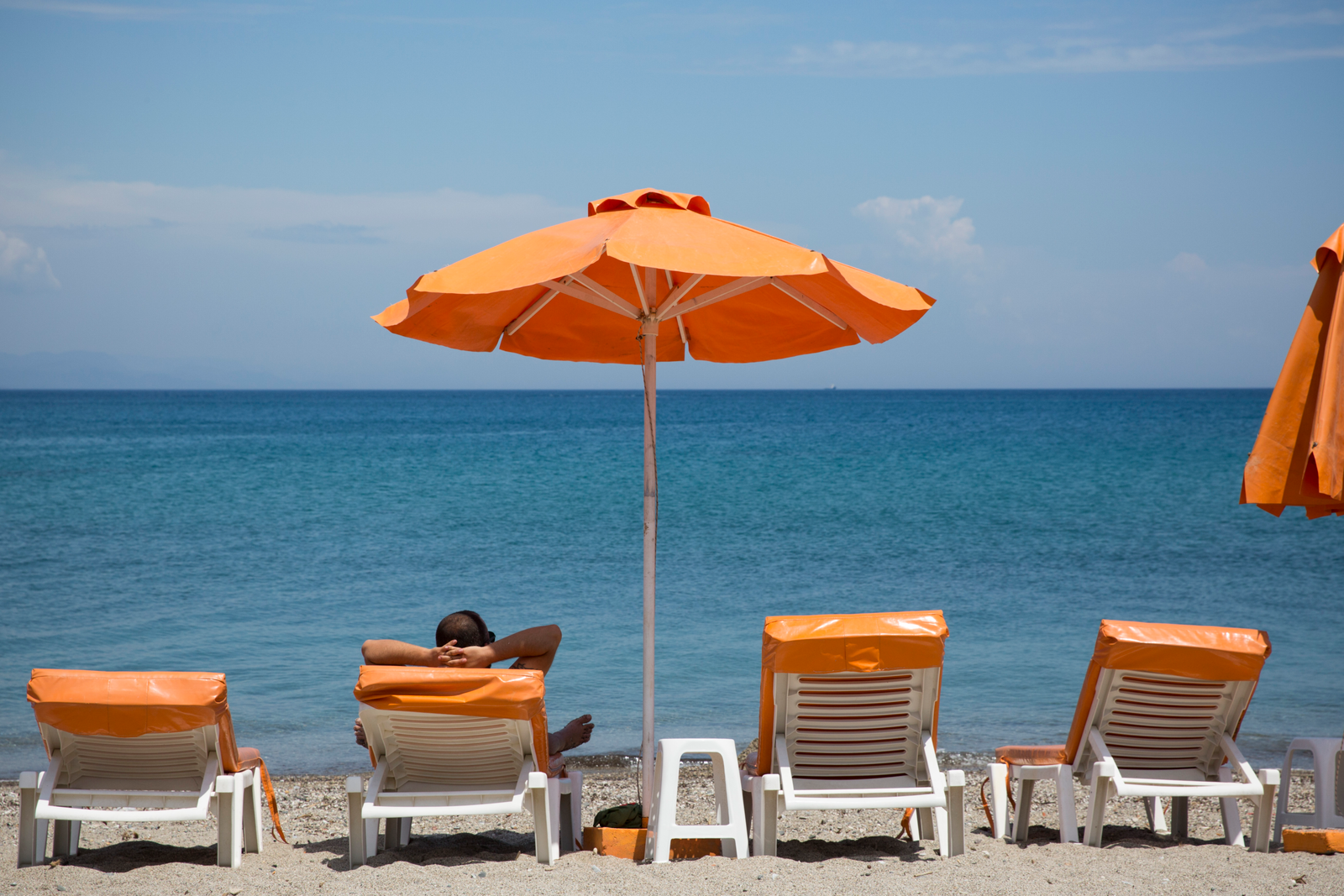 Vacanța la mare, tot mai scumpă. Trucuri prin care pot fi reduse cheltuielile 1 wp header logo 947
