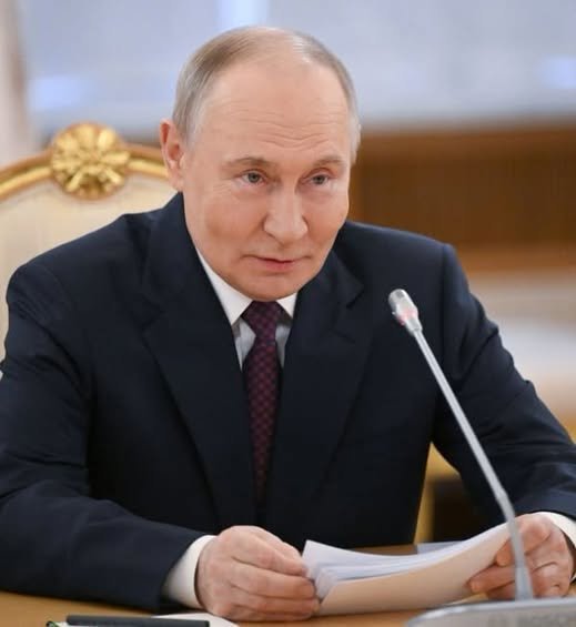Ș0C TOTAL! Vladimir Putin cere României să îi dea… Vezi mai mult 1 721104981 995276383144742 3380608850861730443 n