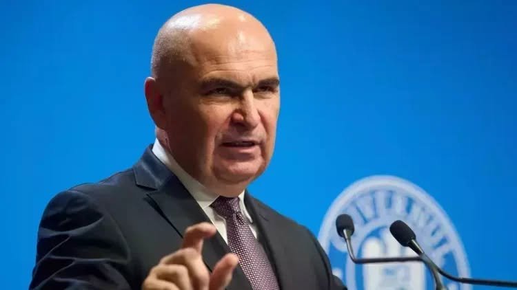RĂBUFNIREA lui Ilie Bolojan după PROPUNEREA Liei Olguța Vasilescu: „Dar când doamna Vasilescu…” 1 725793157 996024119713228 2139323431518068195 n