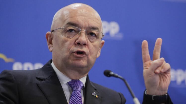 Emil Boc se distanțează de Ilie Bolojan. Declarația care arată ce se pregătește în culise 1 726002171 1479371703512322 7564119965147925686 n