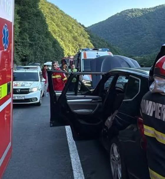 Bărbat strivit de o stâncă pe drumul…Vezi mai mult 1 750585991 1040352552081596 6500741897519852531 n