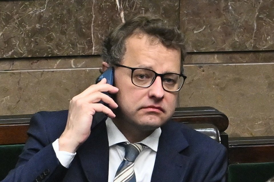Un fost adjunct al ministrului Justiției din Polonia, căutat pentru corupție, ar fi fugit în Transnistria 1 wp header logo 1019