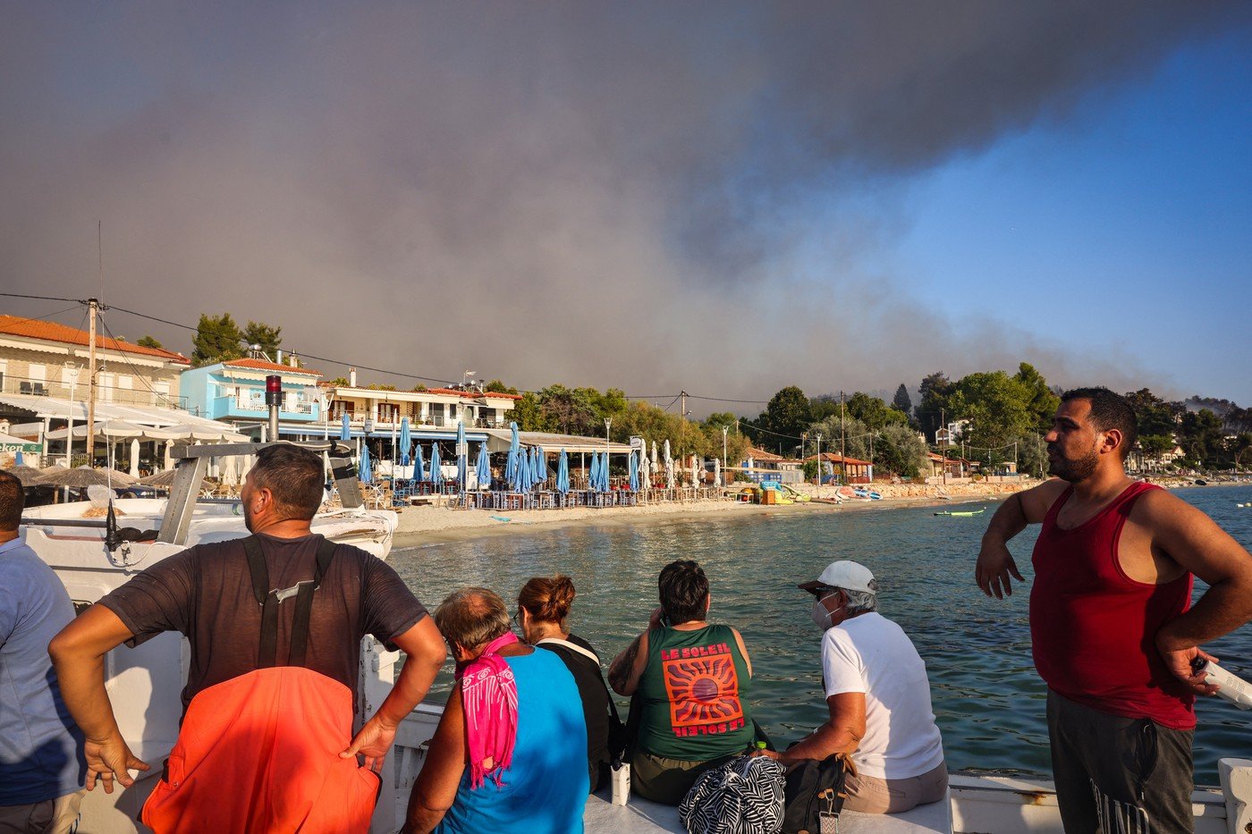 Incendiu de amploare în Halkidiki, în zona unde sute de mii de români merg în vacanță. Mesajul consulatului de la Salonic 1 wp header logo 1085