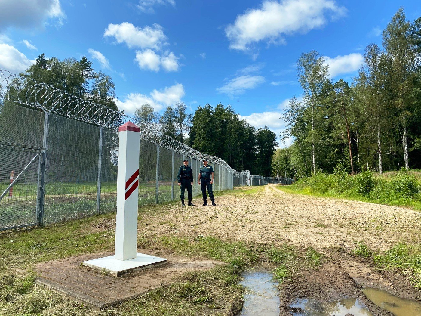 Letonia închide granița cu Belarus din „motive tehnice”, pe fondul creșterii numărului de treceri ilegale ale migranților 1 wp header logo 109