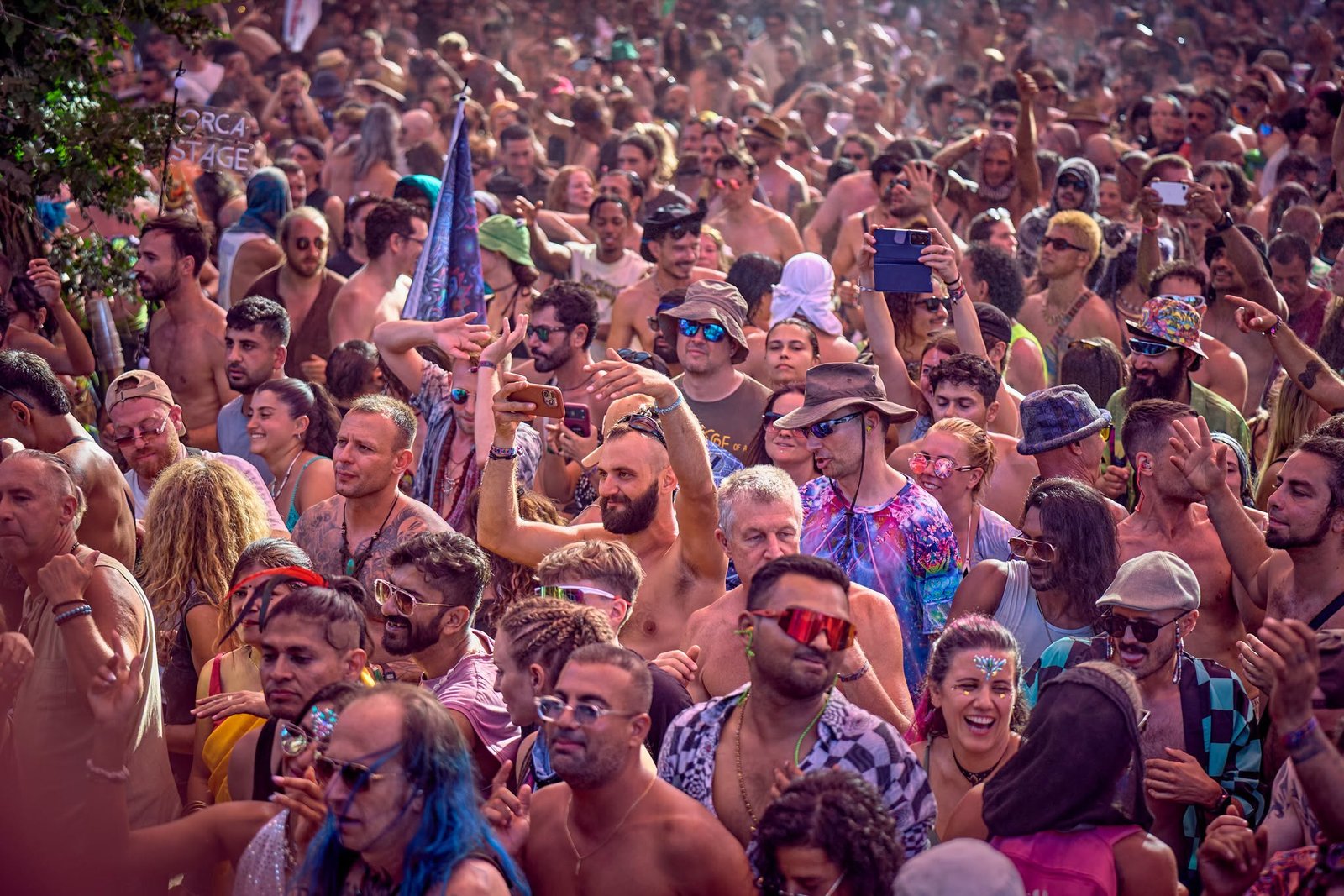 Un renumit festival de muzică psihedelică și-a suspendat programul după ce doi oameni au murit 1 wp header logo 127