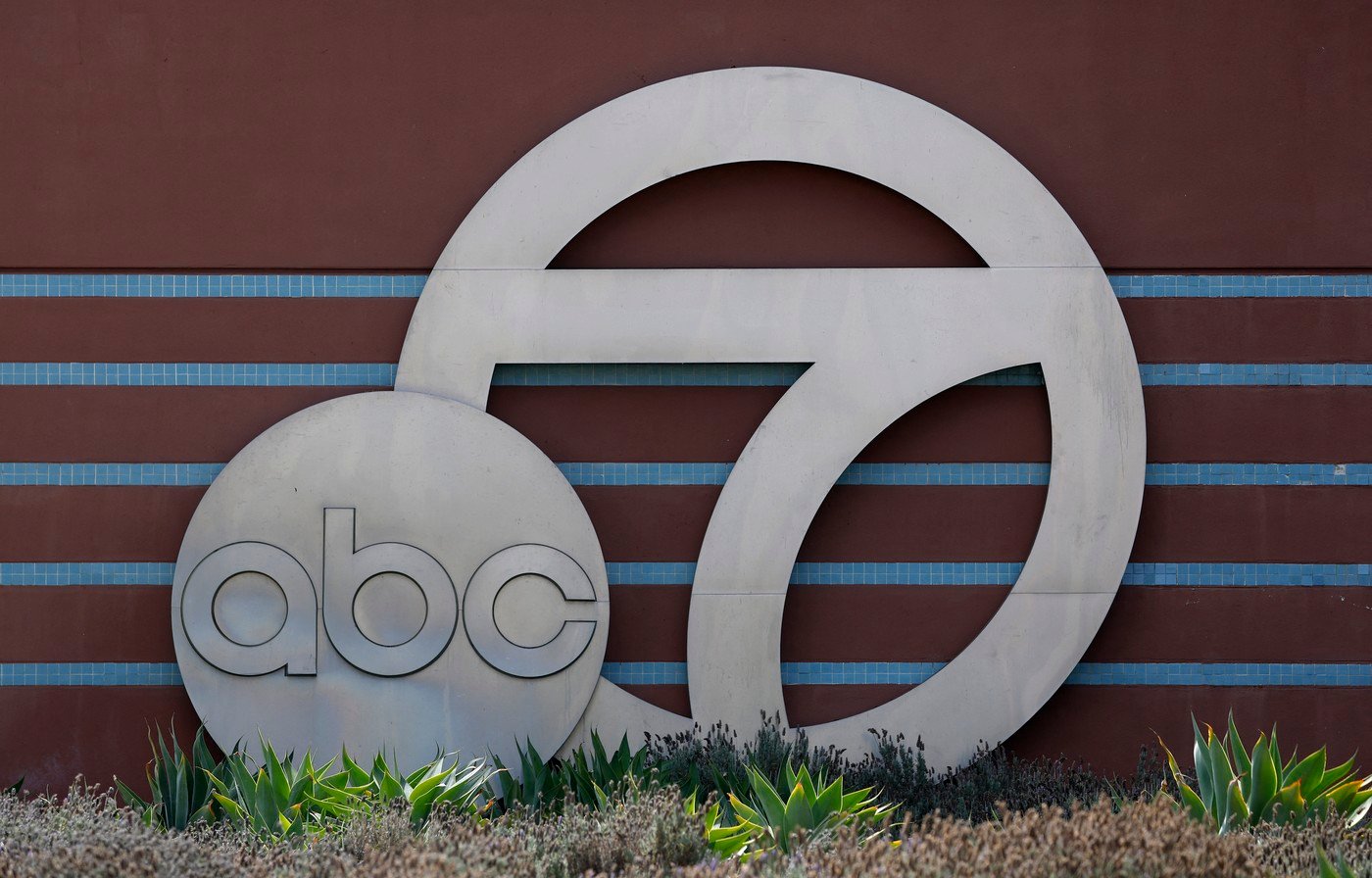 Administrația Trump, dată în judecată de postul TV ABC: acuzații de atac asupra libertății de exprimare 1 wp header logo 1504