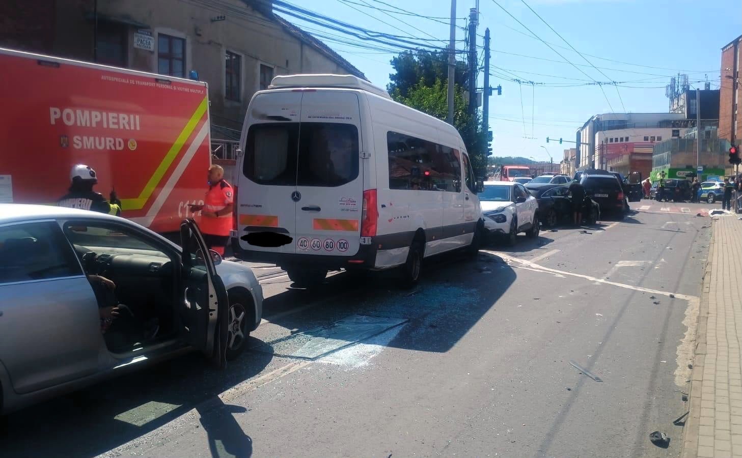 Accident în Mediaș, cu 22 de persoane implicate. Șase au fost evaluate medical, patru au ajuns la spital 1 wp header logo 1630