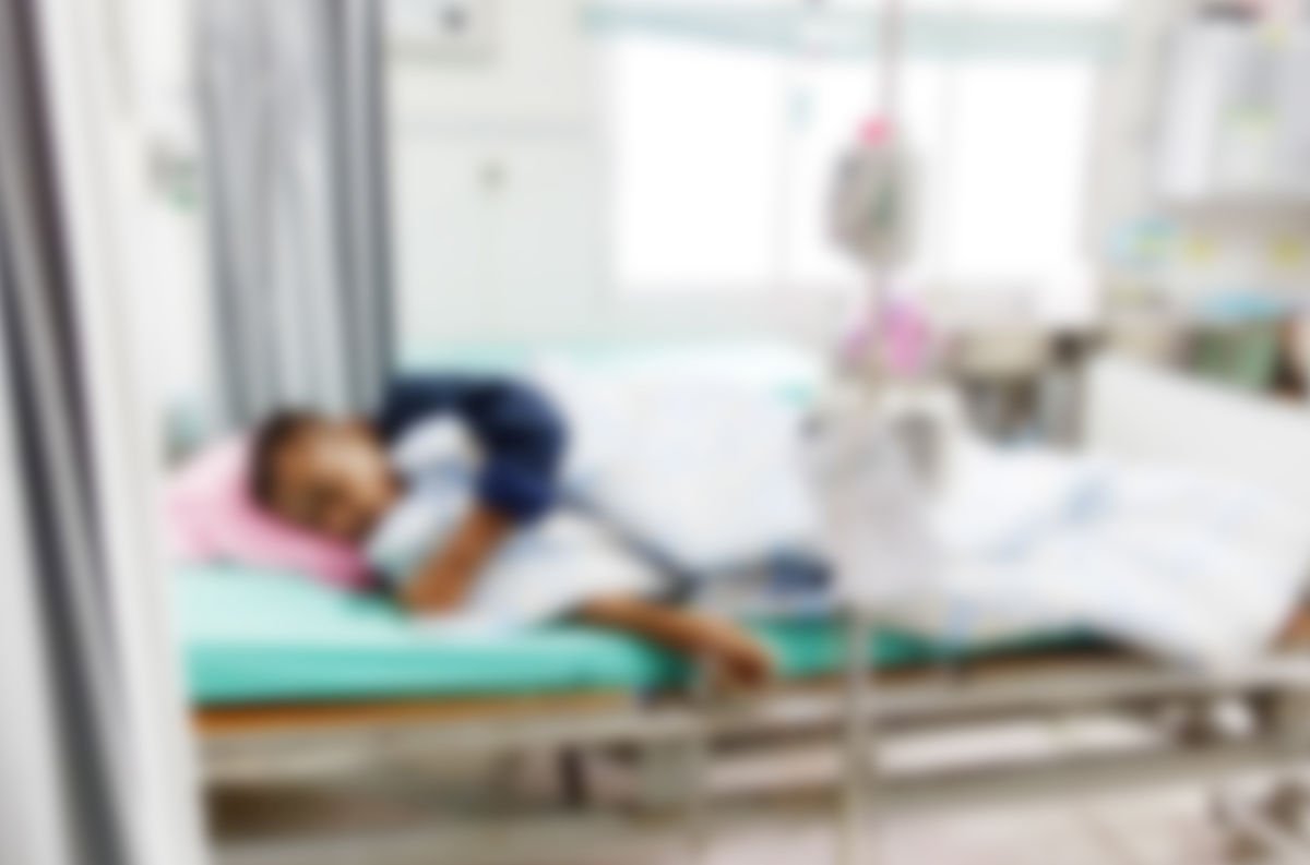 Caz șocant într-un spital din Satu Mare. Un bărbat a ajuns pe mâna unui medic ginecolog și a fost cusut cu o bucată de lemn în obraz 1 wp header logo 1640